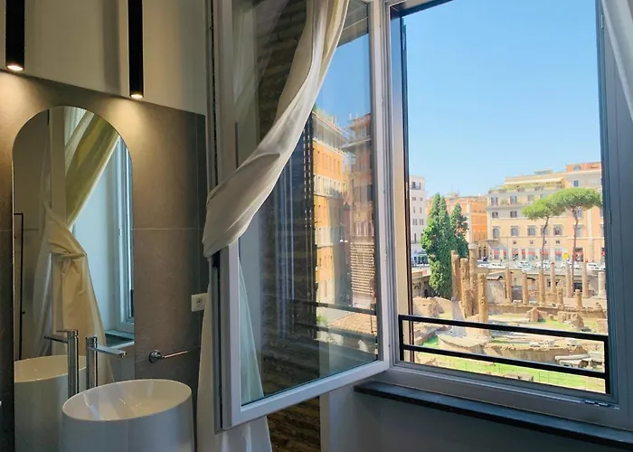 Little Queen Rooms Rome