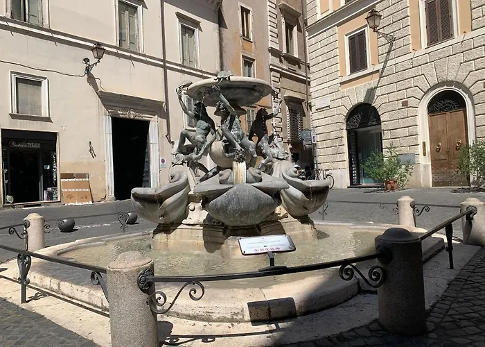 Little Queen Rooms * Rome