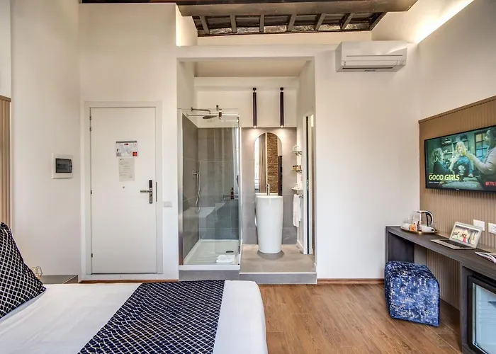 Little Queen Rooms Bed & Breakfast Rome